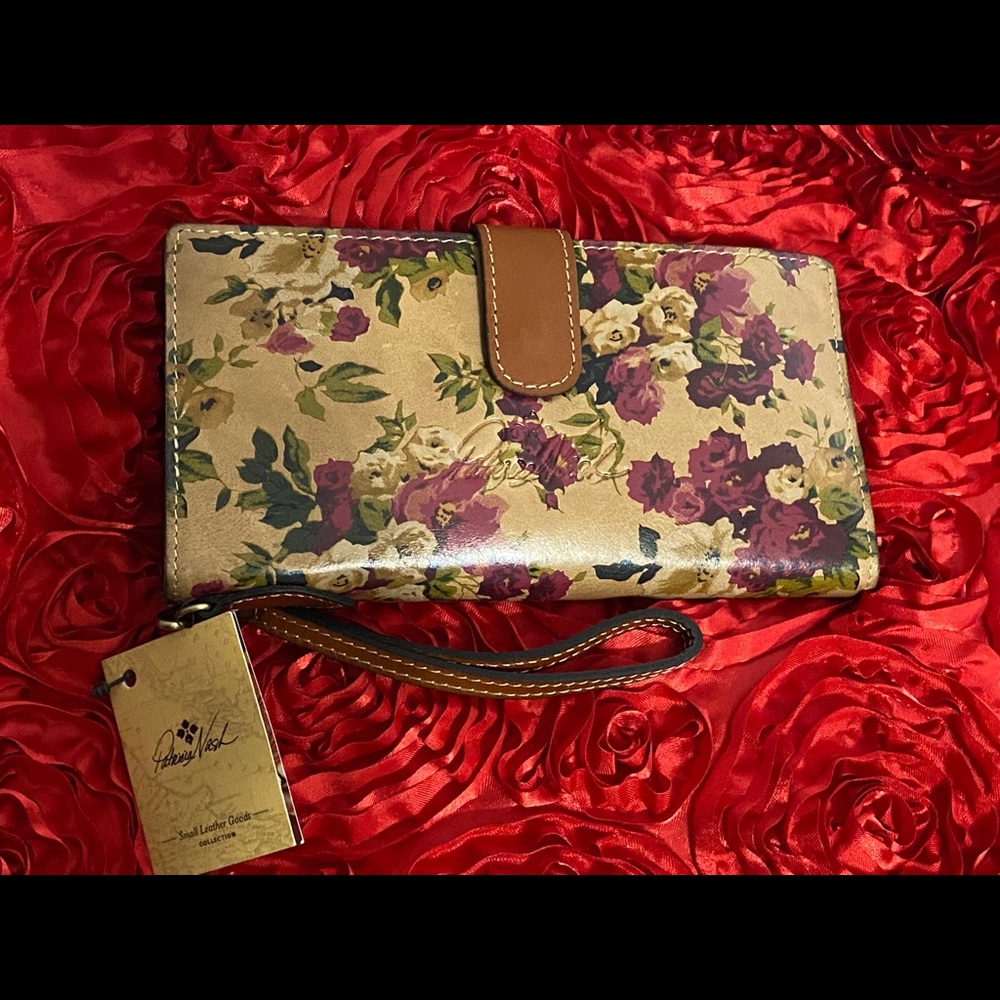 Patricia Nash wallet